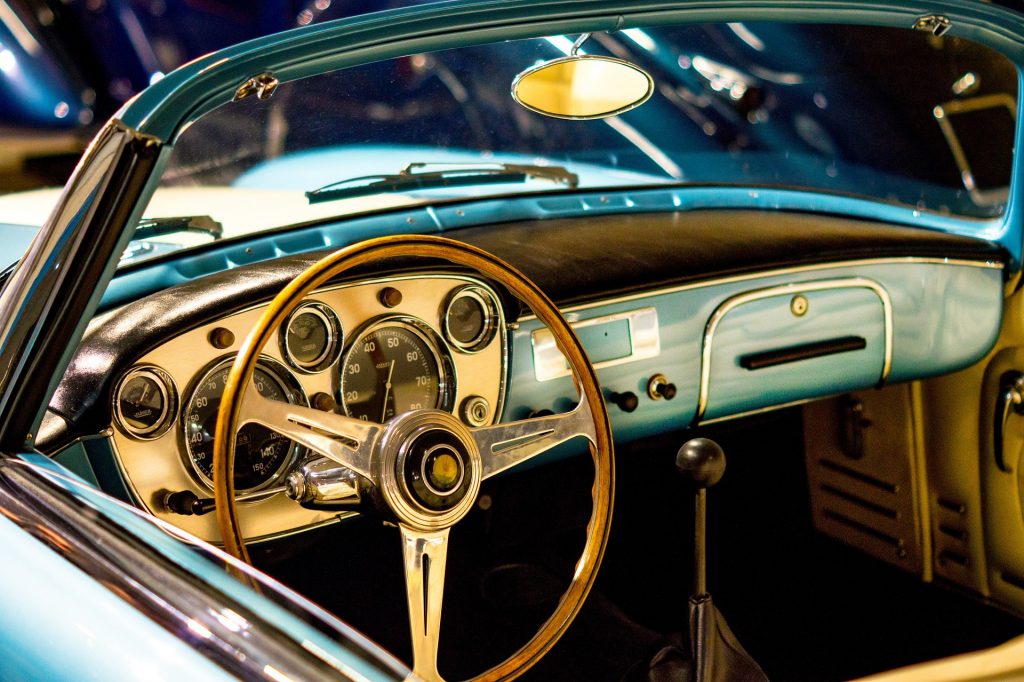 Winstones Classic Cars